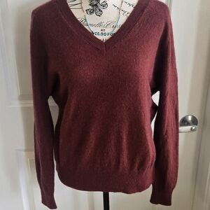 MICHAEL Michael Kors Cashmere Deep Burgundy V-Neck Sweater